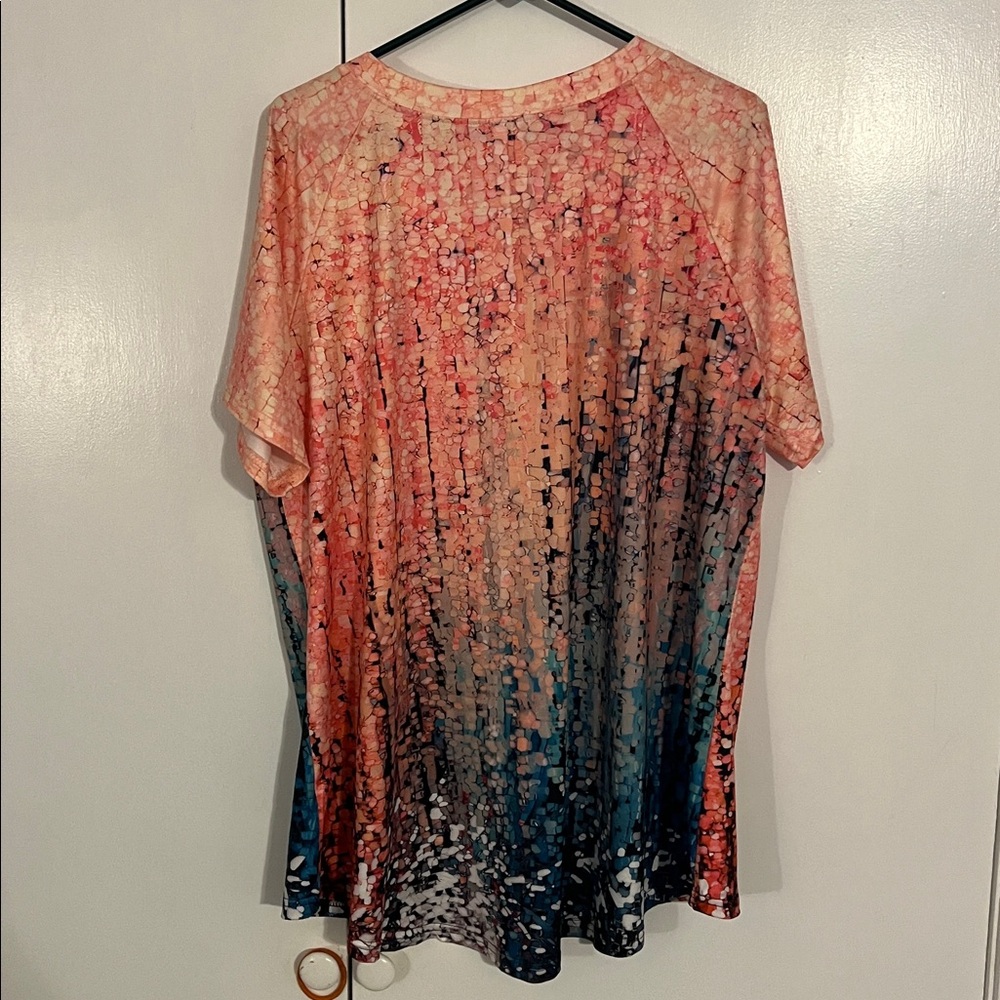 Women's Multicolor Abstract Top - Picture 3 of 6